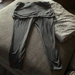 CAbi M’leggins ankle length thick knit in Charcoal grey size L